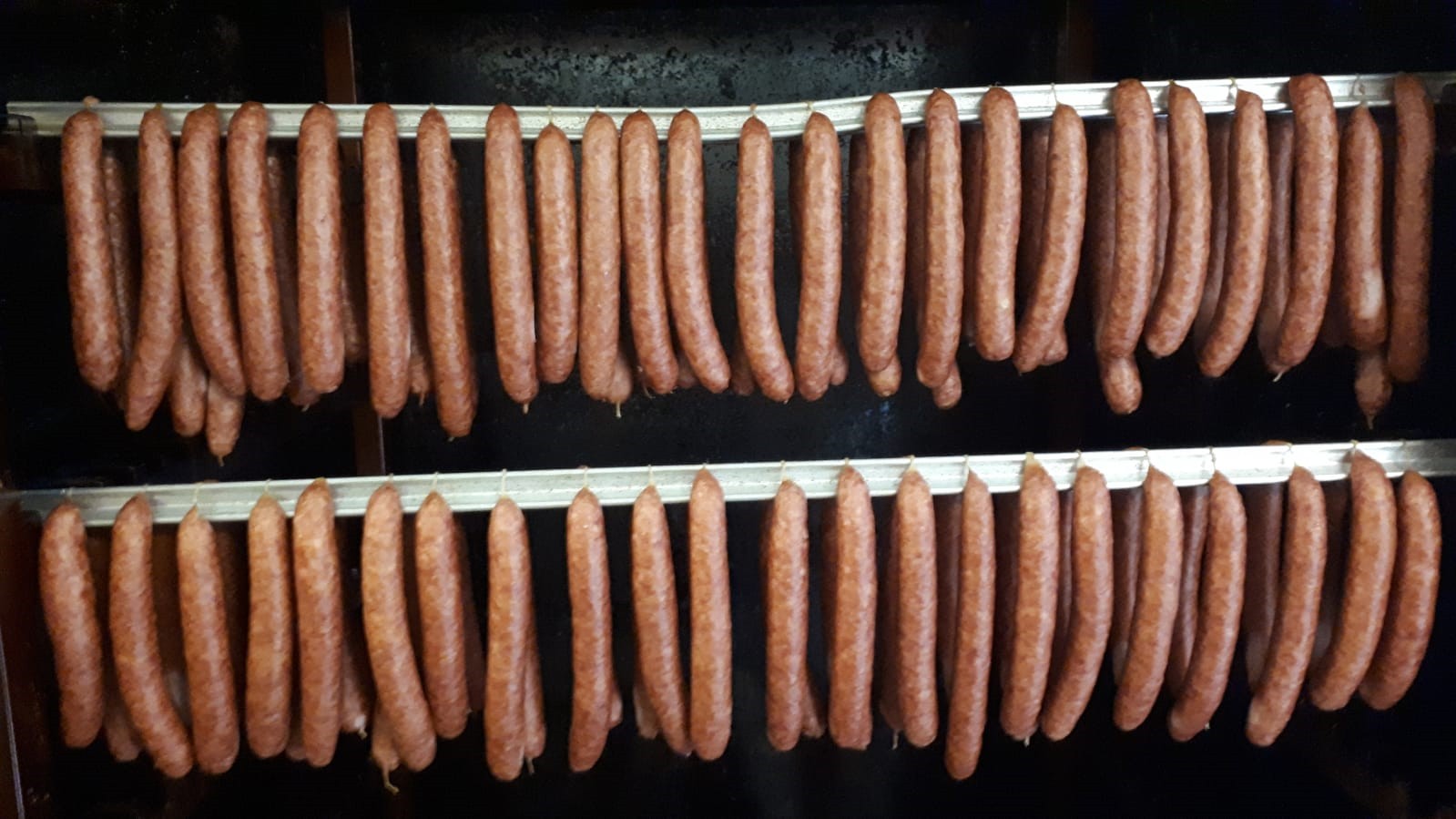 Experiment met vegan curryworst bij autofabrikant crasht - Frituurwereld